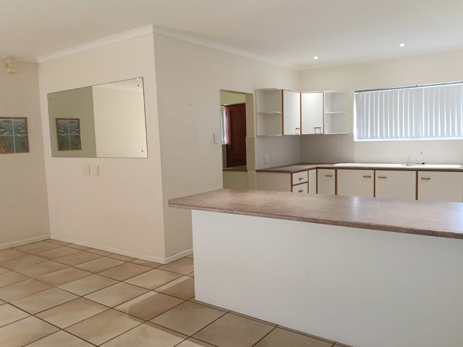 To Let 4 Bedroom Property for Rent in Vermont Western Cape